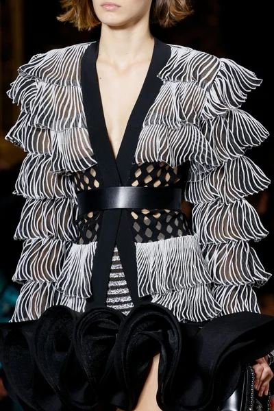 Look 26